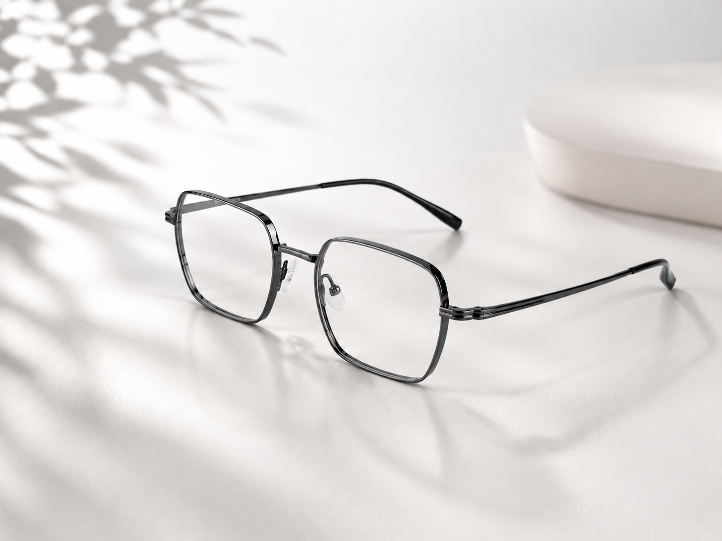 What Makes Memory Titanium Glasses Different from Regular Metal Frames?
